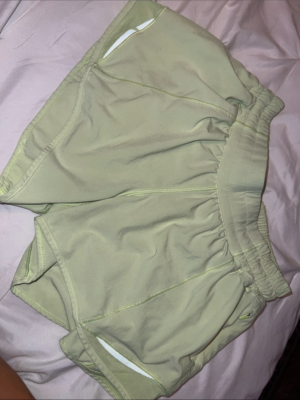 lululemon Hotty Hot Low-Rise Short 2.5" Shorts Green